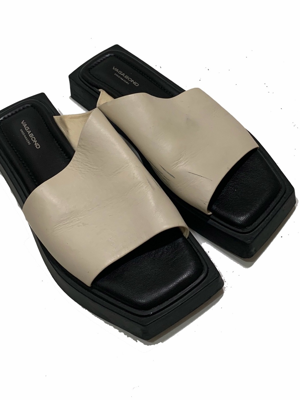 Vagabond Beige Evy Sandals